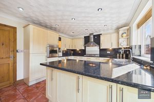 Photo 28- click for photo gallery